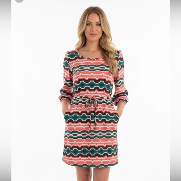 Peach Love Geometric patterned dress Size Medium - Picture 1 of 16